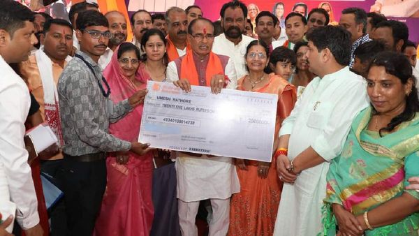 CM Shivraj ने मनासा को दी करोड़ों की सौगात, लाड़ली बहना से कही ये बात