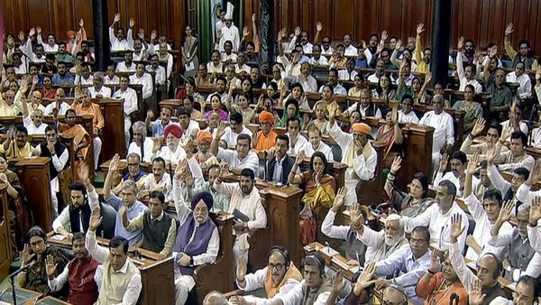 No-Confidence: अविश्वास प्रस्ताव लाने के लिए नियम हों