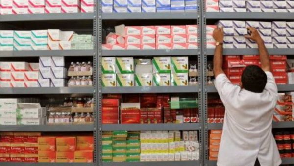 Generic Medicine: जेनरिक दवाइयों पर एक कदम आगे बढ़कर दो कदम पीछे क्यों?