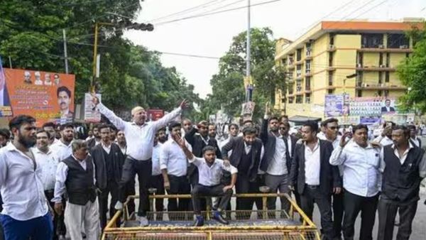 Hapur Incident: हापुड़ मामले में वकीलों ने दिया 48 घंटे का अल्टीमेटम, CM योगी ने बैठाई जांच