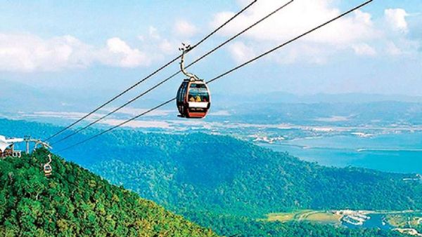 UP Varanasi Ropeway: पर्यटकों के लिए खुशखबरी, मार्च 2024 तक वाराणसी में मिलेगी रोपवे सुविधा