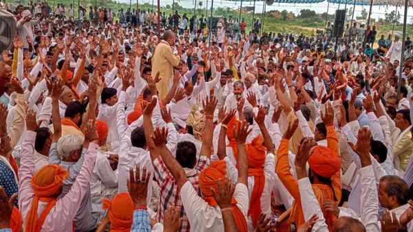 Haryana: नूंह में शोभायात्रा से पीछे हटने को तैयार नहीं VHP, सुरक्षा के कड़े इंतजाम