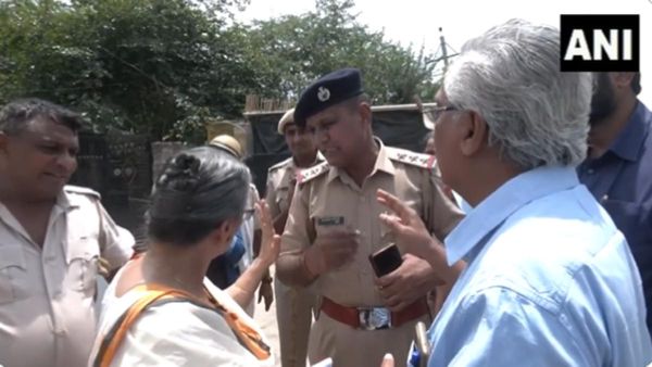 Nuh Violence: CPI के 4 सदस्यीय प्रतिनिधिमंडल पहुंचा नूंह, पुलिस प्रशासन ने गांवों में जाने से रोका