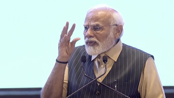 '...नीतीश कुमार को बिहार में हमने बनाया था मुख्यमंत्री', NDA सांसदों के बीच बोले पीएम मोदी