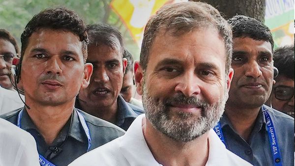 'पापा, आपकी आंखों में भारत के लिए जो सपने थे...', Rahul Gandhi ने पिता राजीव गांधी को कुछ यूं किया याद
