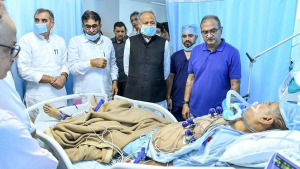 Rajasthan: कांग्रेस नेता रामेश्वर डूडी को ब्रेन हेमरेज, घर पर अचानक बिगड़ी तबीयत, फौरन अस्पताल पहुंचे CM गहलोत