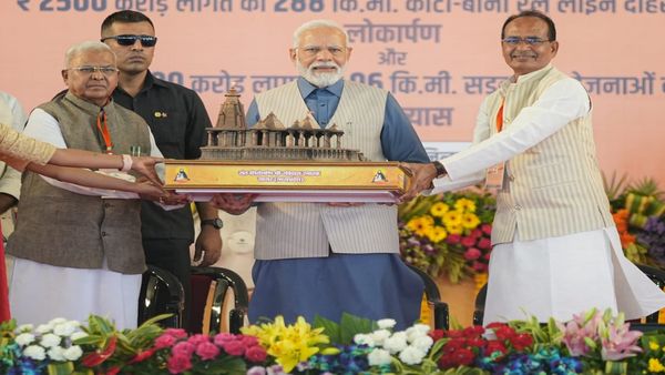 Bundelkhand: भाजपा की मंदिर-मोदी पॉलिटिक्स से मध्य प्रदेश में कांग्रेस चारों खाने चित्त