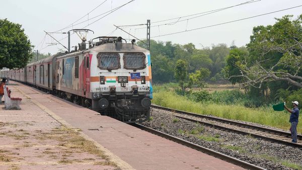 ओडिशा के 57 रेलवे स्टेशन होंगे अपग्रेड, अमृत भारत स्टेशन योजना के तहत रेलवे ने की तैयारी