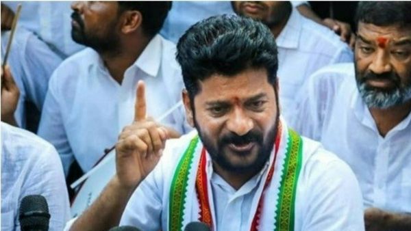 तेलंगाना चुनाव 2023: कांग्रेस ने चुनाव से पहले चला दांव, 4000 रु पेंशन, 500 रु में सिलेंडर देने का किया वादा 