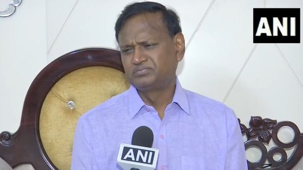 भारत की तुलना पड़ोसी देश से: उदित राज की राय कार्ति से जरा हटके, बोले- पाकिस्तान फेल लोकतंत्र लेकिन......