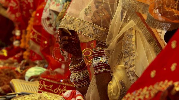 'लव मैरिज के लिए अनिवार्य होगी मां-बाप की मंजूरी', इस राज्य में BJP बना सकती है कानून