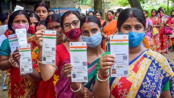 'Aadhaar दुनिया में सबसे भरोसेमंद डिजिटल आईडी', Moody's की रिपोर्ट पर सरकार ने किया पलटवार