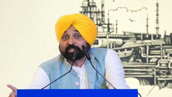 पंजाब: 'हिम्मत है तो आलाकमान से बात करो', CM भगवंत मान ने प्रताप सिंह बाजवा को दी चुनौती  