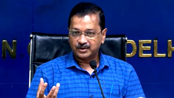 वायु गुणवत्ता परखने के लिए केजरीवाल सरकार ने बनाया खास प्लान,स्कूलों में तैनात होगी एयर क्वालिटी मॉनिटरिंग वैन