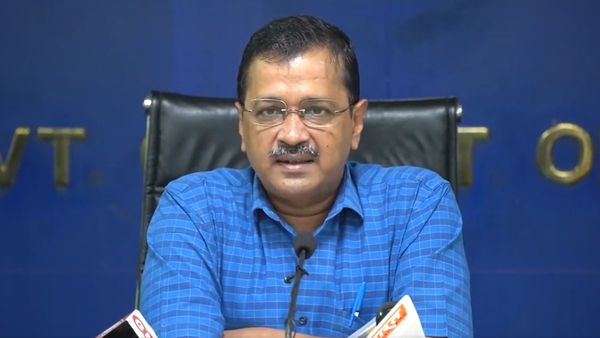 दिल्ली में अब टैंकर से नहीं होगी पानी की आपूर्ति, सीएम केजरीवाल ने RO ATM लगाने के डीजेबी को दिए निर्देश
