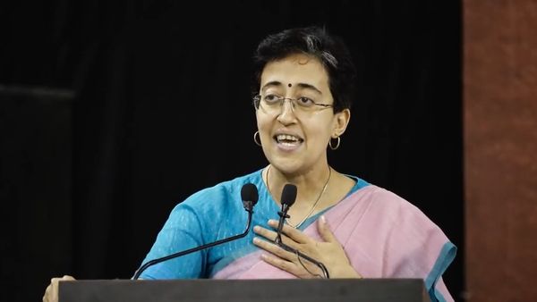 दिल्ली में बिजली बचाएगी केजरीवाल सरकार, बड़ी इमारतों का होगा ऊर्जा ऑडिट