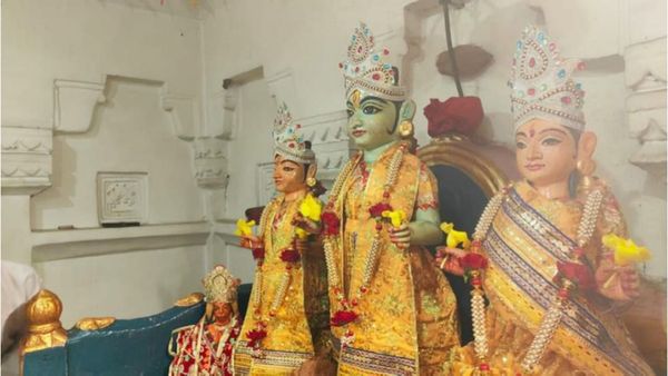 Umaria: बांधवगढ़ किले में बाघों की दहाड़ के बीच मनाई गई जन्माष्टमी, 365 दिन में सिर्फ एक बार खुलता है मंदिर