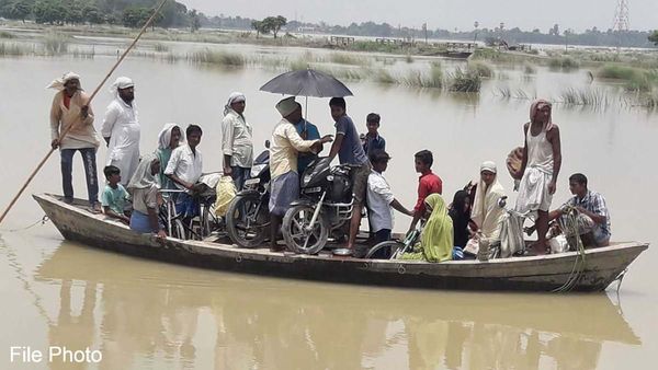 बिहार: दरभंगा में बड़ा हादसा, कमला नदी में नाव पलटी, पांच लोग डूबे