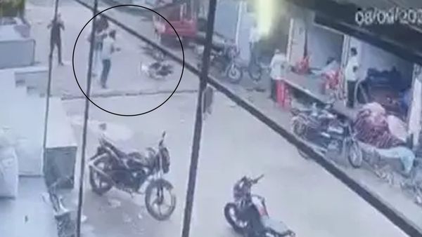 Rajasthan: धौलपुर में कांग्रेस नेता को गोलियों से भूनकर मार डाला, बाइक सवार हमलावरों ने मारी 8 गोली