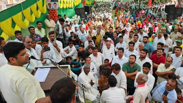 गरीब, किसान और कमेरे वर्ग को आर्थिक रूप से मजबूत बना रही हरियाणा सरकार: दुष्यंत चौटाला