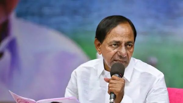 महात्मा, नेहरू और पटेल के प्रयासों से हैदराबाद एकीकरण हुआ: KCR
