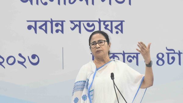 Fact Check: क्या ममता बनर्जी ने नजरूल इस्लाम को बताया महाभारत का रचयिता?