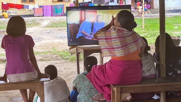 मणिपुर में सदमे से कब उबरेंगे 100 से ज्यादा बच्चे? 12,694 विस्थापित बच्चों पर चौंकाने वाली रिपोर्ट