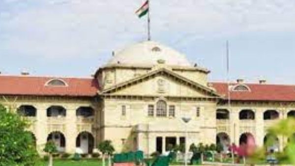 UP News: HC का यूपी सरकार को निर्देश- स्मारकों और निगमों से हटाएं अतिक्रमण