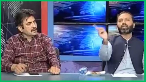 पाकिस्तान में LIVE शो के दौरान इमरान खान और नवाज शरीफ के नेताओं के बीच मारपीट, जमकर चले लात-घूसे