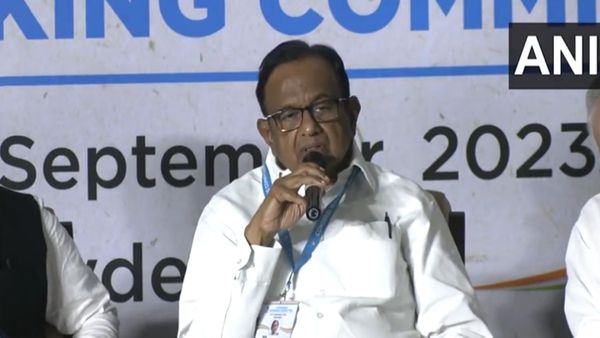 '...सनातन धर्म पर चर्चा नहीं, वन नेशन-वन इलेक्शन संविधान पर हमला', CWC की बैठक में कांग्रेस की बड़ी बातें