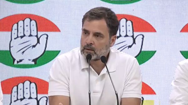 Women Reservation: राहुल गांधी का आरोप- महिला आरक्षण को टाल रही सरकार, जातीय जनगणना की मांग