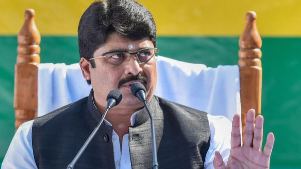 सनातन धर्म पर उदयनिधि स्टालिन के बयान से मचा बवाल, राजा भैया बोले- ये है हिंदुओं के प्रति DMK की घृणा