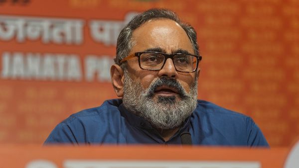 'अगर आप भारत के साथ जंग करेंगे तो आपके बच्चों को....': अनंतनाग ऑपरेशन के बीच केंद्रीय मंत्री ने दी चेतावनी