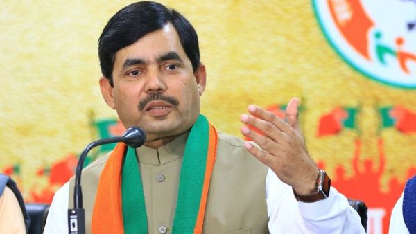 BJP नेता शाहनवाज हुसैन को पड़ा दिल का दौरा, मुंबई के लीलावती अस्पताल में भर्ती