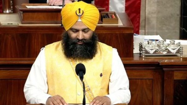 सिख ग्रंथी ने रचा इतिहास: पहली बार सिख ग्रंथी की प्रार्थना से शुरू हुई अमेरिकी संसद, गूंजा- जो बोले सो निहाल