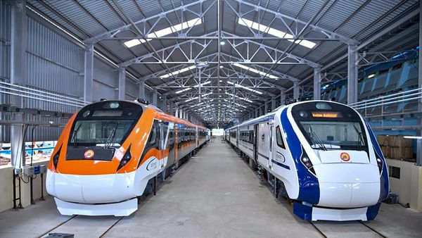 Good News: 2024 में रेलवे लिखेगा नई गाथा! लॉन्च होगी पहली वंदे भारत स्लीपर ट्रेन और वंदे मेट्रो