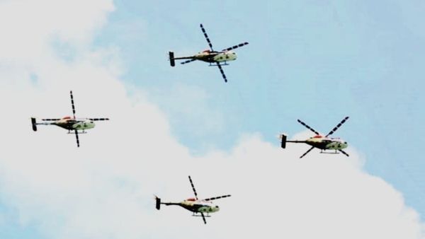 Bhopal News: भोपाल के आसमान में एयर शो को लेकर तैयारियां तेज, फाइटर जेट्स को देखने के लिए लोगों की लगी भीड़