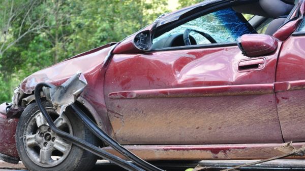 राजस्थान के हनुमानगढ़ में कार-ट्रक की टक्कर में एक ही परिवार के सात लोगों की मौत