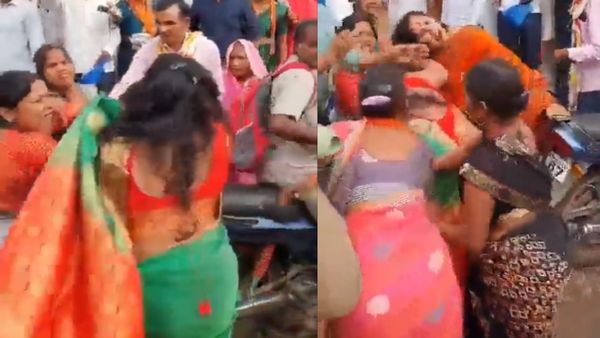 बाल खींचे और फिर जमकर चले लात घूंसे, महिला कार्यकर्ताओं ने सड़क को ही बना दिया अखाड़ा