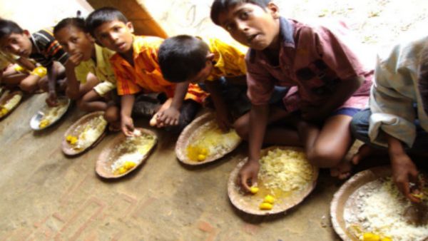 बिना फंड के ओडिशा के स्कूलों में उधार पर चल रही एमडीएम योजना!