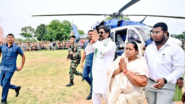 Jharkhand: रांची के हॉकी स्टेडियम का सीएम ने किया निरीक्षण, अधिकारियों को दिए कई दिशा निर्देश