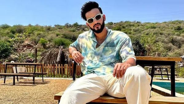 अभिषेक मल्हान के साथ हुई ये बड़ी घटना, लाखों रुपए की हुई चोरी, iPhone खरीदने के लिए.....