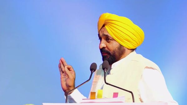 पंजाब: अंतरराज्यीय हथियार तस्करी गिरोह का भंडाफोड़, 11 पिस्तौल व नकदी सहित 3 गिरफ्तार