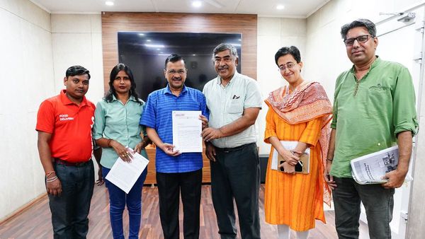 गिग वर्कर्स के प्रतिनिधिमंडल से मिले CM केजरीवाल, कहा- जरूरत पड़ी तो लाएंगे सुरक्षा देने के लिए कानून