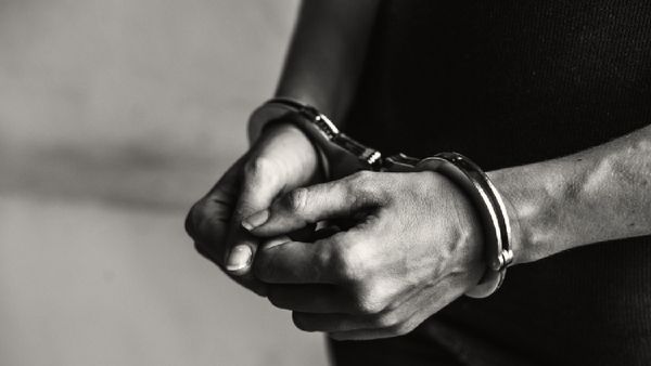 Delhi: 2 साल तक गुमराह करता रहा महिला सहकर्मी का हत्यारा हेड कांस्टेबल, जीजा की मदद से रचा था षडयंत्र