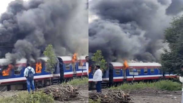 Demu Train Fire: महाराष्ट्र में डेमू ट्रेन के 5 डिब्बों में लगी आग, वक्त रहते यात्रियों ने उतरकर बचाई जान