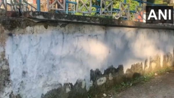 हिमाचल प्रदेश: वर्ल्ड कप के मैच से पहले धर्मशाला में दीवार पर लिखे खालिस्तान के नारे, आरोपियों की तलाश शुरू