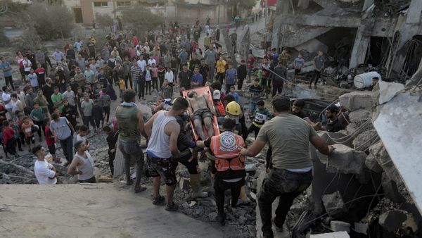 Israel Hamas War: इजरायल के खतरनाक हवाई हमले से डरा हमास, सभी बंधकों को छोड़ने को तैयार, रखी ये शर्त
