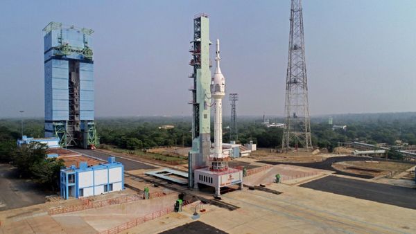 Gaganyaan Mission: भारत ने अंतरिक्ष में रचा इतिहास, ISRO ने लॉन्च की गगनयान की पहली टेस्ट फ्लाइट TV-D1