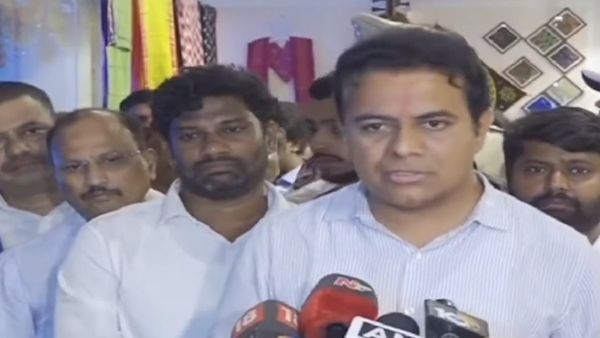 तेलंगाना: 'RSS नेता कर रहा कांग्रेस का नेतृत्व, मुसलमानों से करते हैं नफरत', रेवंत रेड्डी पर KTR का हमला